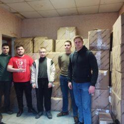 Рязанские комсомольцы приняли участие в сортировке и сборе гуманитарной помощи