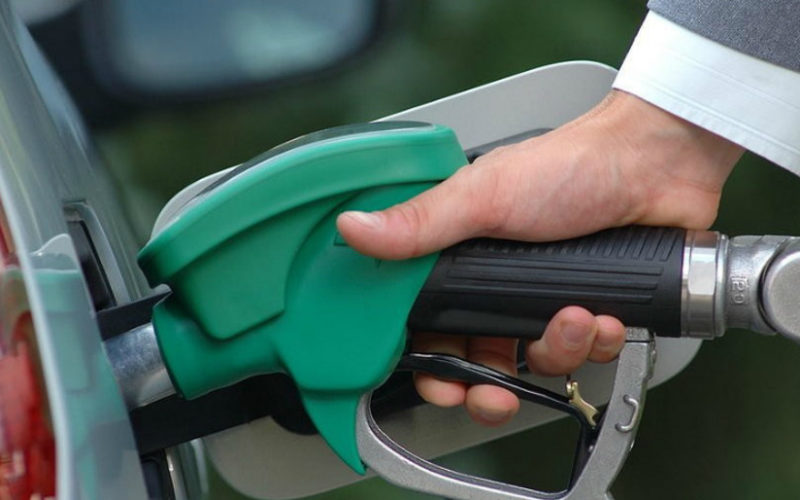 Правительство обязано остановить рост цен на автомобильное топливо