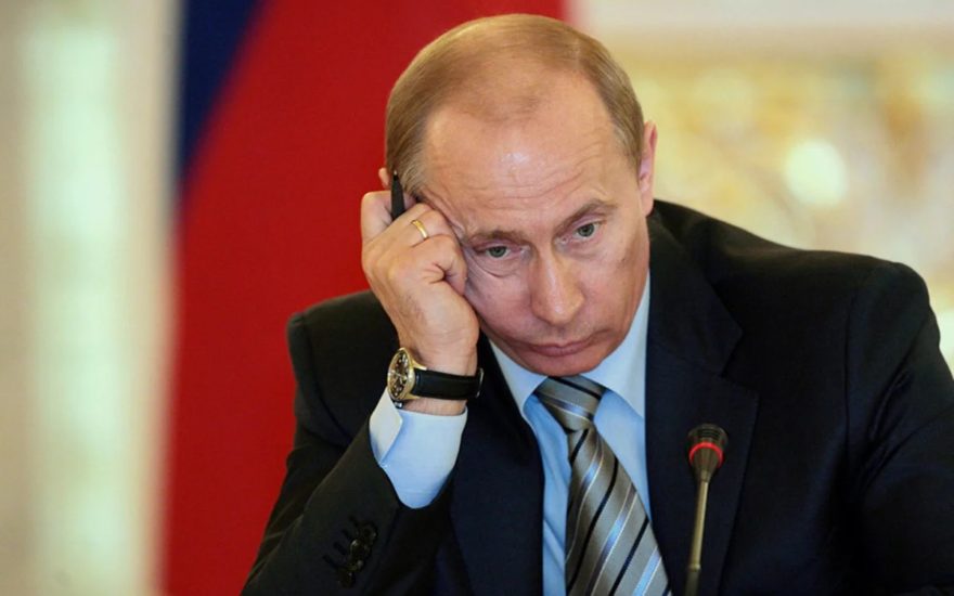 Антирекорд побит: рейтинг доверия Путину достиг исторического минимума